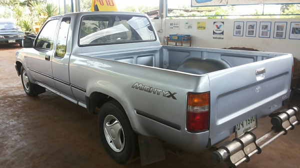 ***ขายแล้วครับขอบคุณ Truck2handขาย กระบะแค็ปเครื่องแน่นๆ TOYOTA ไมตี้ โป่งหน้า-หลังแท้ ปี40/97 เครื่องเดิมๆ แรงจริง แห้งกริ๊ปไม่มีเยิ้มไม่มีหลวม เกียร์ดีไม่มีหลุดช่วงล่างแน่น คัสซีสวยเดิมไม่ผุไม่ดาม กระบะพื้นไม่ผุ หัวสวยภายในสวยมาก คอนโซลครบ พ.ธรรมดา แอร์