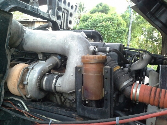 ขายนางฟ้า 195 วางเครื่อง 6WA1 340 แรง แม่ลูกดั้มพ์สามมิตร โทร 088-4501277