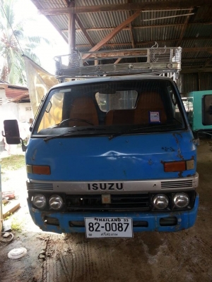 ขาย 4 ล้อISUZU TL 74 สภาพพร้อมใช้งาน เอกสารพร้อมโอน
