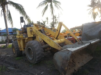 ขายรถตักล้อยางเอวอ่อน Komatsu 507