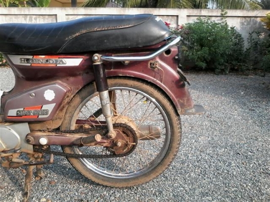 ขาย C700 ทะเบียนพร้อมโอนภาษีขาดปี 40 รถเดิมแห้งๆเครื่องพอใช้โครงไม่ผุแนวคลาสสิค ขาย C700 ทะเบียนพร้อมโอนภาษีขาดปี 40 รถเดิมแห้งๆเครื่องพอใช้โครงไม่ผุแนวคลาสสิค