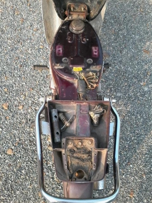 ขาย C700 ทะเบียนพร้อมโอนภาษีขาดปี 40 รถเดิมแห้งๆเครื่องพอใช้โครงไม่ผุแนวคลาสสิค ขาย C700 ทะเบียนพร้อมโอนภาษีขาดปี 40 รถเดิมแห้งๆเครื่องพอใช้โครงไม่ผุแนวคลาสสิค