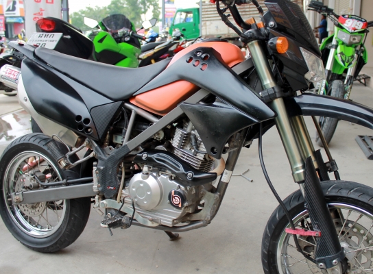 D-tracker 125 หัวฉีด