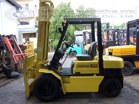 ขาย รถโฟล์คลิฟท์ KOMATSU รุ่น FD25-11