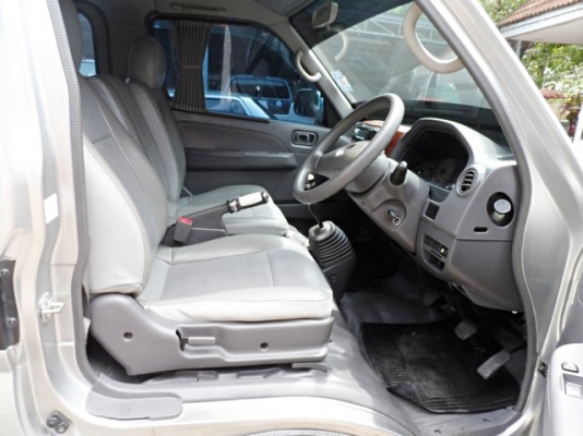 ขายถูกNISSAN URVAN GX 3.0 MT ปี 2006 แต่งVIP พร้อมใช้ จัดไฟแนนซ์ได้ T.086-527-9533