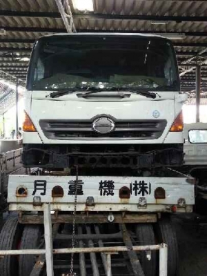 หัวเก๋ง Hino Mega