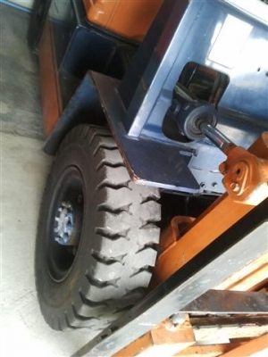 ขายรถโฟล์คลิฟท์ TOYOTA 2 ตัน รุ่น 5 เครื่องเบนซิน เกียร์ธรรมดา (รถเก่านอก) สภาพดีมาก ขายรถโฟล์คลิฟท์ TOYOTA 2 ตัน รุ่น 5 เครื่องเบนซิน เกียร์ธรรมดา (รถเก่านอก) สภาพดีมาก