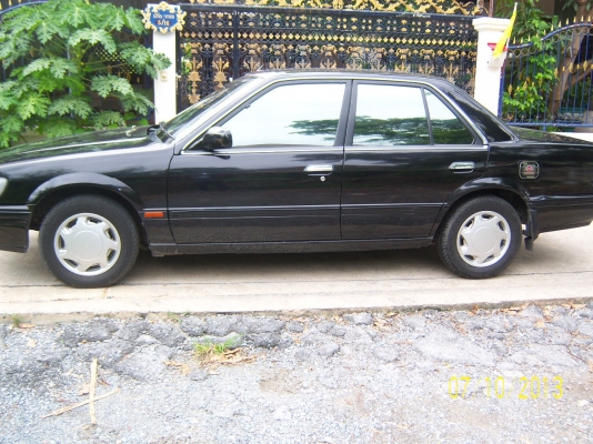 บลูเบิร์ด 1.8 U12  ติดแก๊ส LPG ลงเล่มแล้ว ปี35  เอกสารชุดโอนครบ  ภายในสะอาด พวงมาลัยเพาเวอร์  รายละเอียดโทรคุยคับ  วิ่งใกลสบาย