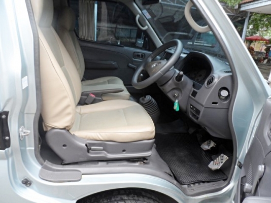 NISSAN URVAN 3.0 MT ปี 2003 รถบ้านแท้พร้อมใช้ค่ะ จัดไฟแนนซ์ได้ T.086-527-9533 NISSAN URVAN 3.0 MT ปี 2003 รถบ้านแท้พร้อมใช้ค่ะ จัดไฟแนนซ์ได้ T.086-527-9533