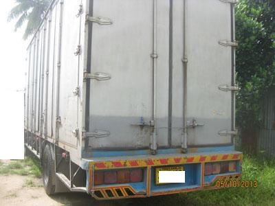 ขายหกล้อ FF3H 195 แรง ปี40 ตู้สิบบานยาว 7.2 m สวยพร้อมใช้ โทร 088-4501277