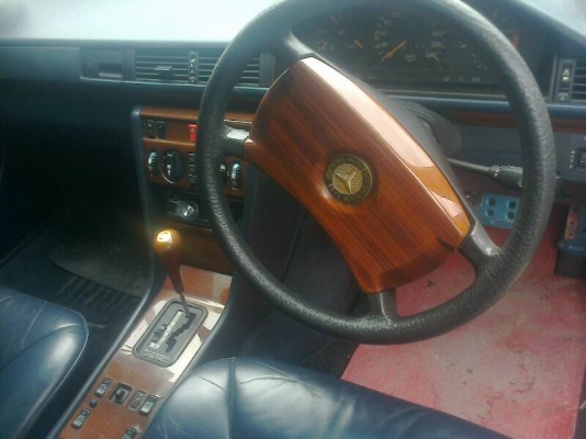 Benz 300e ปี91 ราคา 235000 บาท