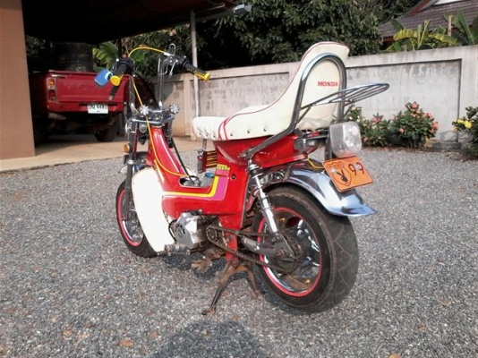 ขายชาลีเครื่อง Lifan125 อินวอยล์พร้อมออกใบซื้อขาย แนวยุ่นๆเครื่องสมบูรณ์รถพร้อมใช้