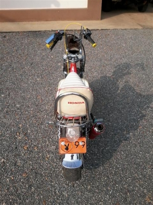 ขายชาลีเครื่อง Lifan125 อินวอยล์พร้อมออกใบซื้อขาย แนวยุ่นๆเครื่องสมบูรณ์รถพร้อมใช้