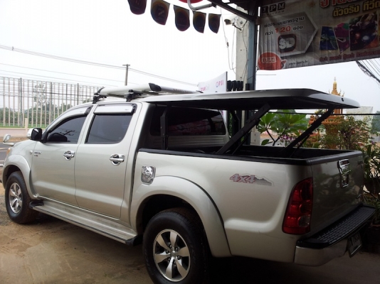 ขายรถยนต์ TOYATA VIGO 4 ประตู 4x4 เครื่อง 2.5