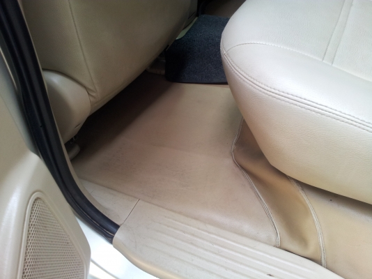 ขายรถยนต์ TOYATA VIGO 4 ประตู 4x4 เครื่อง 2.5