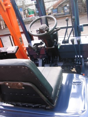 ขายรถโฟล์คลิฟท์ TOYOTA 1.5 ตัน รุ่น 7  เครื่องดีเซล เกียร์ธรรมดา ราคาตามสภาพ