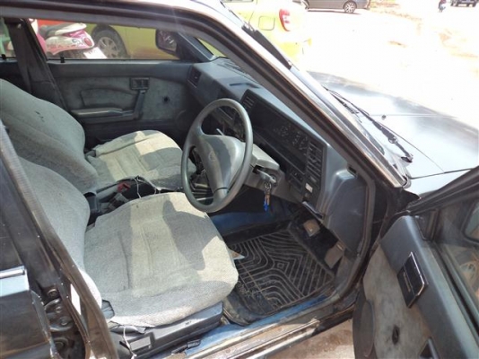 ขายรถเก๋งนิสสัน เซ็นทรา