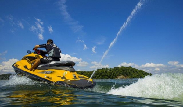 @@!!ขายเจ็ทสกีใหม่ 2013 YAMAHA FZS พร้อมประกันบริษัท!!@@ @@!!ขายเจ็ทสกีใหม่ 2013 YAMAHA FZS พร้อมประกันบริษัท!!@@
