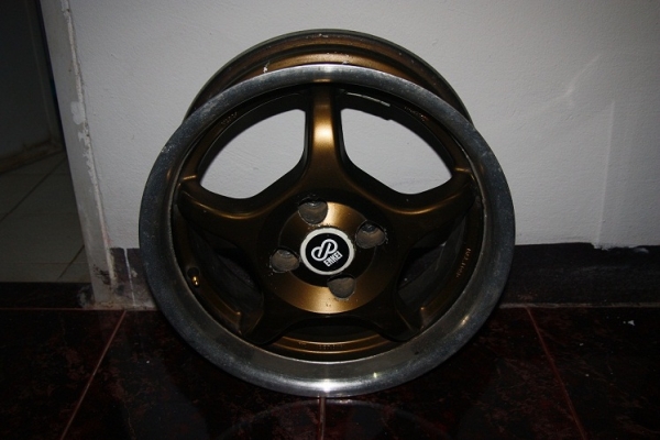 ล้อแม๊ก ขอบ 15*6.5*40 มือสอง 4รู 100