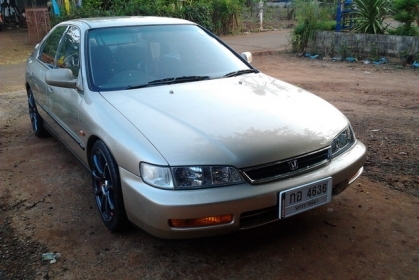 ขายรถเก๋ง HONDA ACCORD โฉมท้าย2ก้อน ปี39/96 เครื่องV ติดแก๊สLPG เกียร์ออโต้ ภายในเบาะหนัง สาย CD แอร์ พ.พาวเวอร์ พร้อม กระจกไฟฟ้า ปรับข้างไฟฟ้า ใช้งานปกติ ล็อครีโมท ล้อแม็ก17 ยางดี4เส้น 205/45/17 สีสวย เคยมีชนมาแต่ไม่ลึกเก็บงานแล้ว พร้อมใช้งาน ราคาต่อรองไ ขายรถเก๋ง HONDA ACCORD โฉมท้าย2ก้อน ปี39/96 เครื่องV ติดแก๊สLPG เกียร์ออโต้ ภายในเบาะหนัง สาย CD แอร์ พ.พาวเวอร์ พร้อม กระจกไฟฟ้า ปรับข้างไฟฟ้า ใช้งานปกติ ล็อครีโมท ล้อแม็ก17 ยางดี4เส้น 205/45/17 สีสวย เคยมีชนมาแต่ไม่ลึกเก็บงานแล้ว พร้อมใช้งาน ราคาต่อรองไ