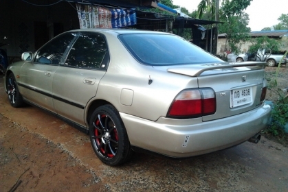ขายรถเก๋ง HONDA ACCORD โฉมท้าย2ก้อน ปี39/96 เครื่องV ติดแก๊สLPG เกียร์ออโต้ ภายในเบาะหนัง สาย CD แอร์ พ.พาวเวอร์ พร้อม กระจกไฟฟ้า ปรับข้างไฟฟ้า ใช้งานปกติ ล็อครีโมท ล้อแม็ก17 ยางดี4เส้น 205/45/17 สีสวย เคยมีชนมาแต่ไม่ลึกเก็บงานแล้ว พร้อมใช้งาน ราคาต่อรองไ ขายรถเก๋ง HONDA ACCORD โฉมท้าย2ก้อน ปี39/96 เครื่องV ติดแก๊สLPG เกียร์ออโต้ ภายในเบาะหนัง สาย CD แอร์ พ.พาวเวอร์ พร้อม กระจกไฟฟ้า ปรับข้างไฟฟ้า ใช้งานปกติ ล็อครีโมท ล้อแม็ก17 ยางดี4เส้น 205/45/17 สีสวย เคยมีชนมาแต่ไม่ลึกเก็บงานแล้ว พร้อมใช้งาน ราคาต่อรองไ