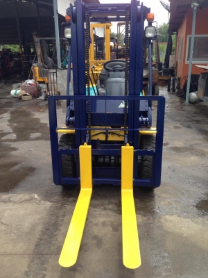 ขาย ฟอล์คลิฟต์ 2.5 ตัน KOMATSU FD25T-12 มือ 2 จากญี่ปุ่น ขาย ฟอล์คลิฟต์ 2.5 ตัน KOMATSU FD25T-12 มือ 2 จากญี่ปุ่น