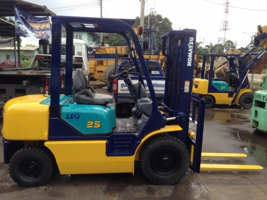 ขาย ฟอล์คลิฟต์ 2.5 ตัน KOMATSU FD25T-12  มือ 2 จากญี่ปุ่น