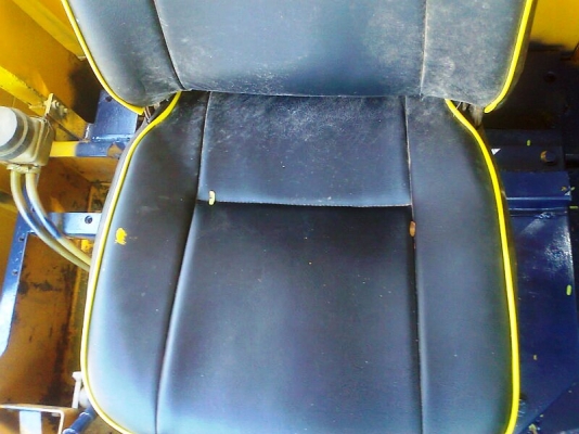 รถตัก KOMATSU WA100-1 S/N 10453 รถแรงดี พร้อมใช้งาน ราคาแสนถูก ยางคู่หน้าใหม่เอี่ยม.