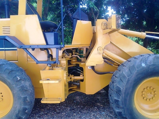 รถตัก KOMATSU WA100-1 S/N 10453 รถแรงดี พร้อมใช้งาน ราคาแสนถูก ยางคู่หน้าใหม่เอี่ยม.