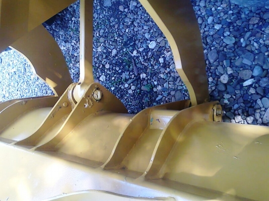 รถตัก KOMATSU WA100-1 S/N 10453 รถแรงดี พร้อมใช้งาน ราคาแสนถูก ยางคู่หน้าใหม่เอี่ยม.