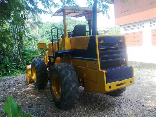 รถตัก KOMATSU WA100-1 S/N 10453 รถแรงดี พร้อมใช้งาน ราคาแสนถูก ยางคู่หน้าใหม่เอี่ยม.