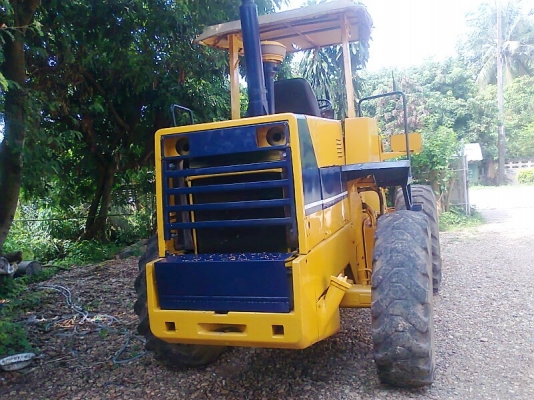 รถตัก KOMATSU WA100-1 S/N 10453 รถแรงดี พร้อมใช้งาน ราคาแสนถูก ยางคู่หน้าใหม่เอี่ยม.