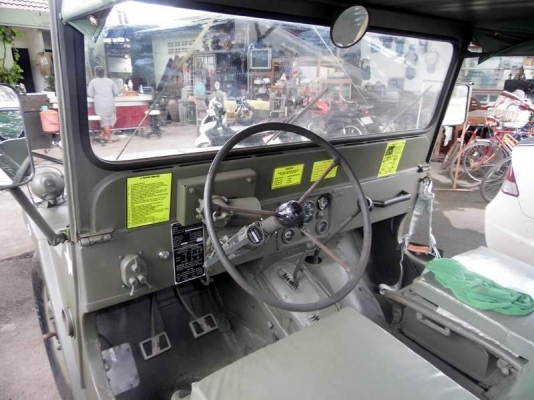 ขายรถ Jeep M151 Mutt ยุคสงครามเวียดนาม