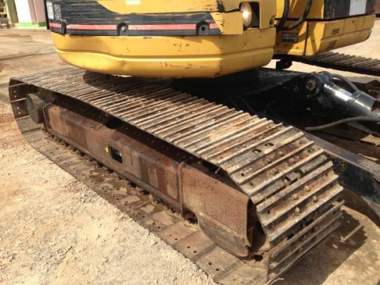 ขายรถแบคโฮ CAT 308BSR นำเข้าจากญี่ปุ่น ระบบคอลโทรลสั้น มีVDO ให้ชมครับ สนใจติดต่อ 081-2990958