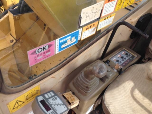 ขายรถแบคโฮ CAT 308BSR นำเข้าจากญี่ปุ่น ระบบคอลโทรลสั้น มีVDO ให้ชมครับ สนใจติดต่อ 081-2990958