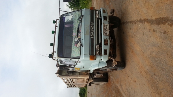 ISUZU Rocky 240 นางฟ้า