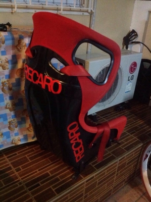 ขายเบอะ Recaro หูกวาง  หลังแข็ง ขอบหลัง งานไทยพร้อมเข็มขัด