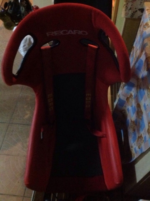 ขายเบอะ Recaro หูกวาง  หลังแข็ง ขอบหลัง งานไทยพร้อมเข็มขัด