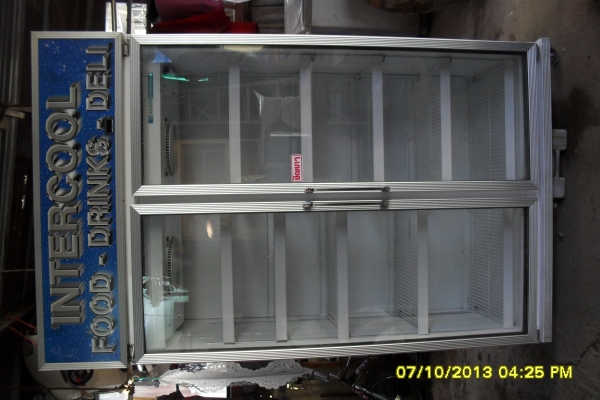 ขายตู้เเช่2ประตู