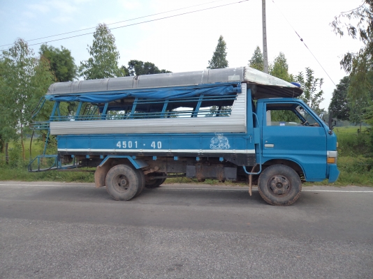 ขายรถ6ล้ออีซูซุTLเครื่อง100แรงรับส่งนักเรียน สภาพดีราคาถูกๆพร้อมใช้งานคับ