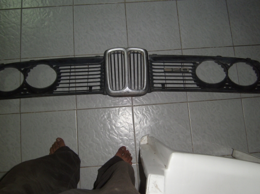 กะจังหน้า BMW E12