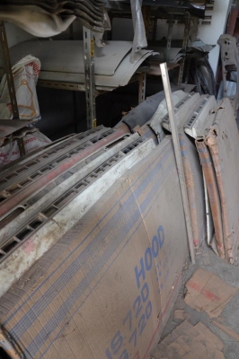 เลิกกิจการครับ ขายอะไหล่บอดี้เหมายกร้านรถกระบะรุ่นเก่าทุกยี่ห้อ