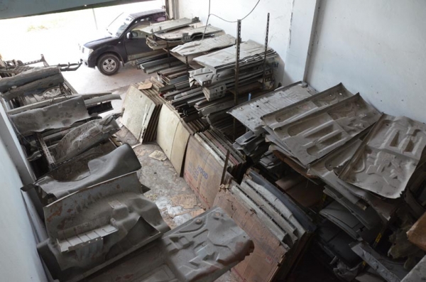 เลิกกิจการครับ ขายอะไหล่บอดี้เหมายกร้านรถกระบะรุ่นเก่าทุกยี่ห้อ