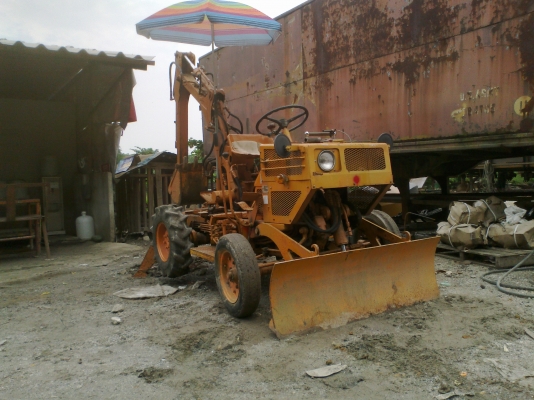 ขาย KOMATSU WB04 สวยมาก T.0894071471