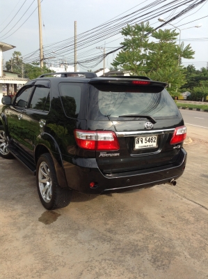 fortuner รุ่น2.7v 4WD ปี2005LPG สีดำ, เกียร์อัตโนมัติ, แอร์, วิทยุ, เทป, ล้อแมกซ์, CD, ABS, AIRBAG คู่, พ.พาวเวอร์, ก.ไฟฟ้า, ซ. ล็อก, เบาะหนังแท้ กระจกมองข้างปรับไฟฟ้า ,ไฟเลี้ยวที่กระจกมองข้าง ,ไฟขาว ,ไฟตัดหมอก ,สปอยเลอร์หลัง ,กันสาด ,การ์ดรอบคัน ,บันไดข้