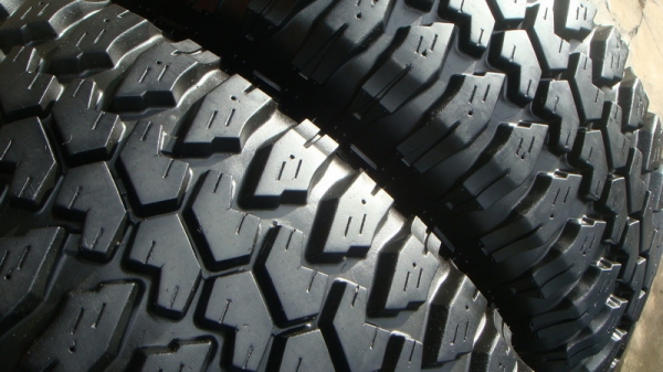 ขายยาง Mud Maxxis Bighorn MT762 ขนาด 265 75 r16 สวยพร้อมลุย