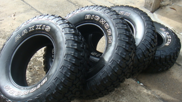 ขายยาง Mud Maxxis Bighorn MT762 ขนาด 265 75 r16 สวยพร้อมลุย