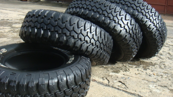 ขายยาง Mud Maxxis Bighorn MT762 ขนาด 265 75 r16 สวยพร้อมลุย