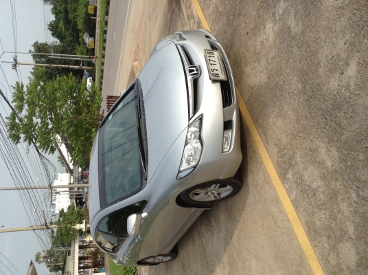 HONDA CIVIC. ปี2006 สีเทา, รุ่นTOP  2.0i-VTEC.  เกียร์Tiptronic (เปลี่ยนเกียร์ที่พวงมาลัย) แอร์, วิทยุ, ล้อแมกซ์, CD, ABS, AIRBAG 4 ใบ, พ.พาวเวอร์, ก.ไฟฟ้า, ซ. ล็อก, เบาะหนังแท้ , 4AIRBAGS, เครื่องเล่นCD MP3 6Disc, ประวัติดีเจ้าของเดียวออกห้าง หนังสือคู่ม