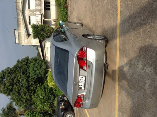 HONDA CIVIC. ปี2006 สีเทา, รุ่นTOP  2.0i-VTEC.  เกียร์Tiptronic (เปลี่ยนเกียร์ที่พวงมาลัย) แอร์, วิทยุ, ล้อแมกซ์, CD, ABS, AIRBAG 4 ใบ, พ.พาวเวอร์, ก.ไฟฟ้า, ซ. ล็อก, เบาะหนังแท้ , 4AIRBAGS, เครื่องเล่นCD MP3 6Disc, ประวัติดีเจ้าของเดียวออกห้าง หนังสือคู่ม